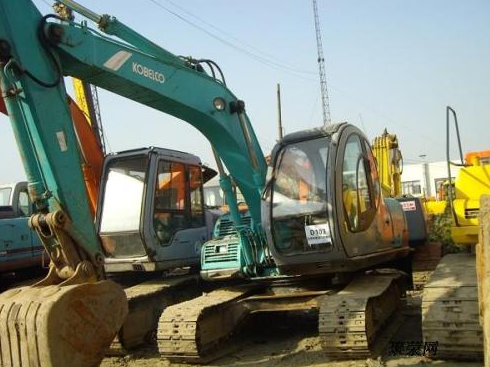 挖掘機陷車，你需要了解以下方法