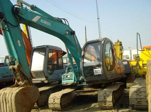挖掘機(jī)陷車，你需要了解以下方法